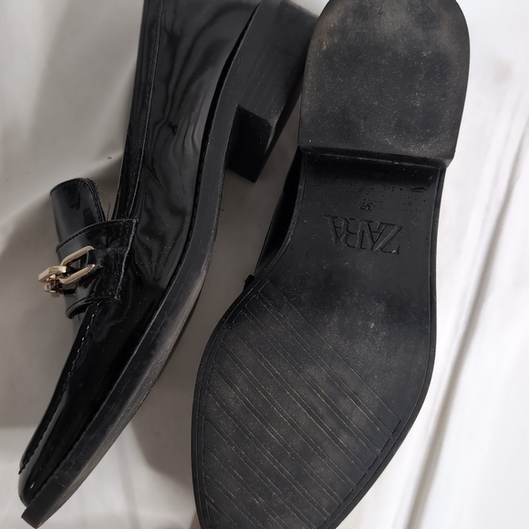 ZARA Black Loafers with Chain, Size 37/ US 7 - Picture 5 of 6
